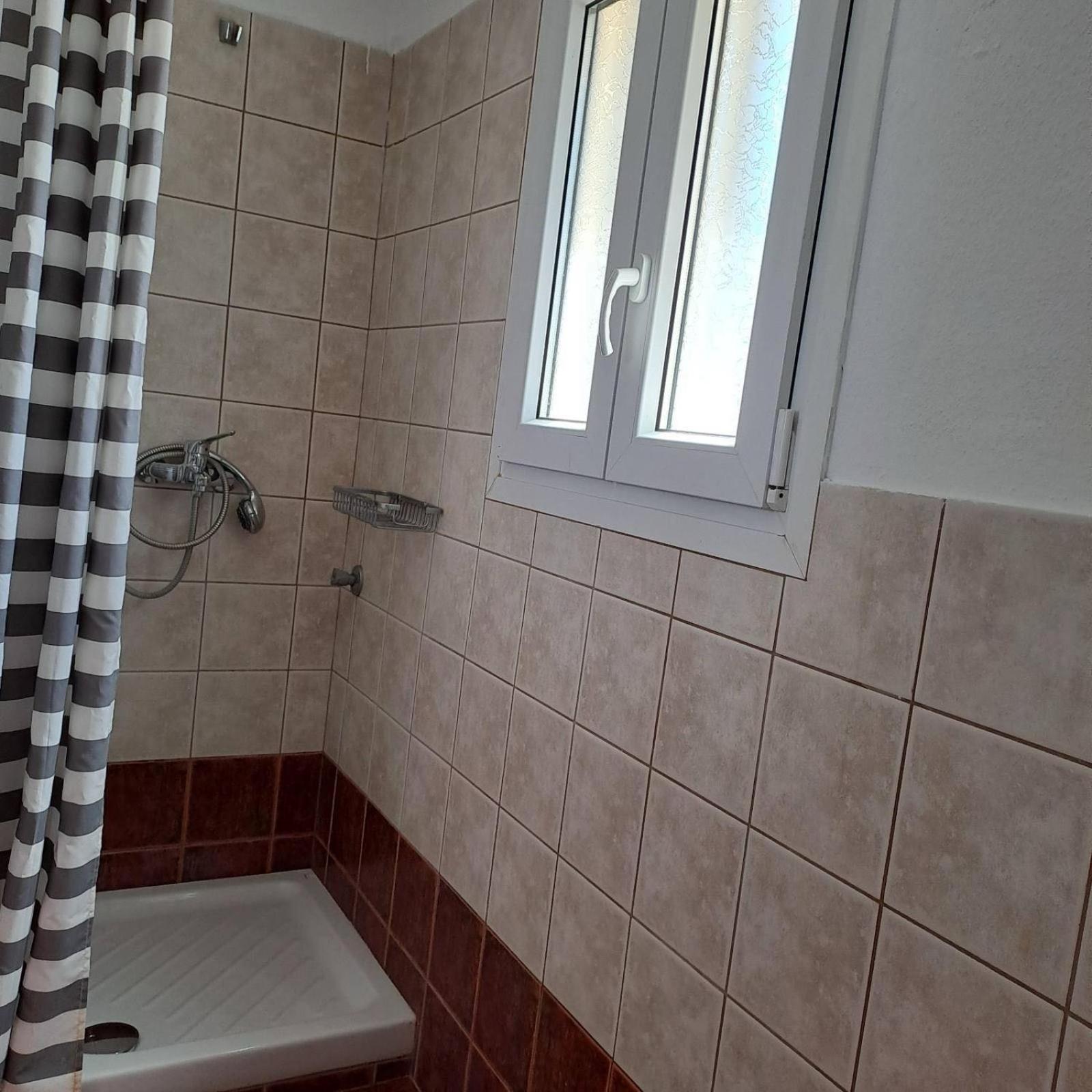 Makri Square Apartment Luaran gambar